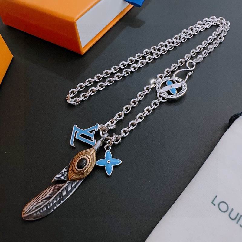LV Necklace 11yxx30